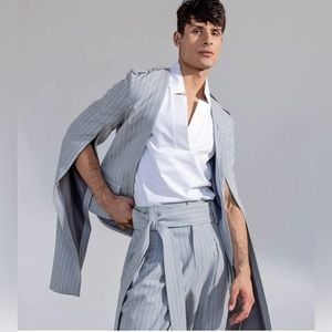 ORTTU designer jacked gray stripes M - gorgeous cape style